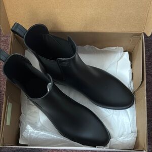 Women’s Black Chelsea Boots